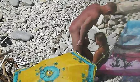 कोरियन सेक्स सेक्सी फिल्म मूवी हिंदी दोस्त प्रेमिका की बालों वाली चूत को चाटता है