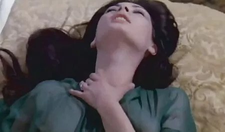 एक सहानुभूति सैनिक हिंदी वीडियो सेक्सी फुल मूवी एक तंग गुदा में fucks