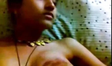 गुदा सेक्स सेक्सी मूवी हिंदी में वीडियो से कामुक कुतिया