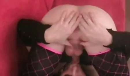 Blondie titties के बीच सेक्सी हिंदी वीडियो मूवी गड़बड़ और शुक्राणु से भरा