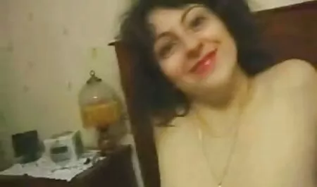 एक सेक्सी फिल्म हिंदी मूवी वयस्क जोड़े के पास एक तांडव है